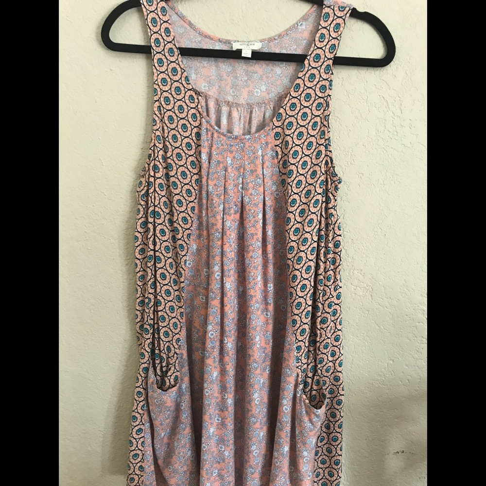 Umgee pattern tunic top with pockets